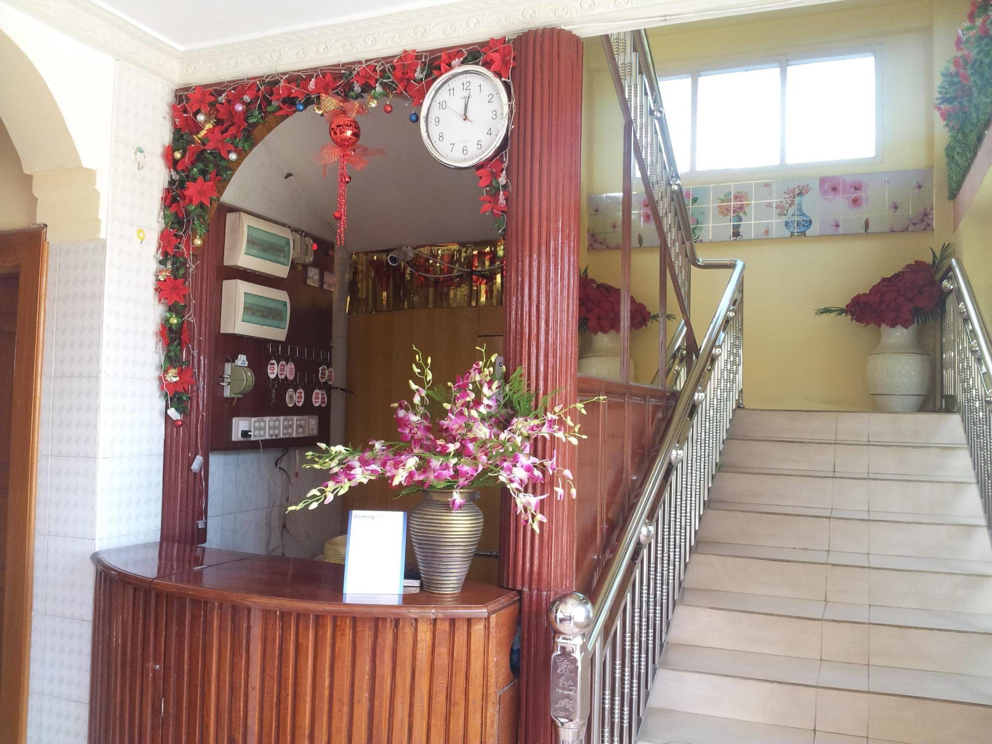 Royal Flower Guest House Pyin Oo Lwin Exterior photo