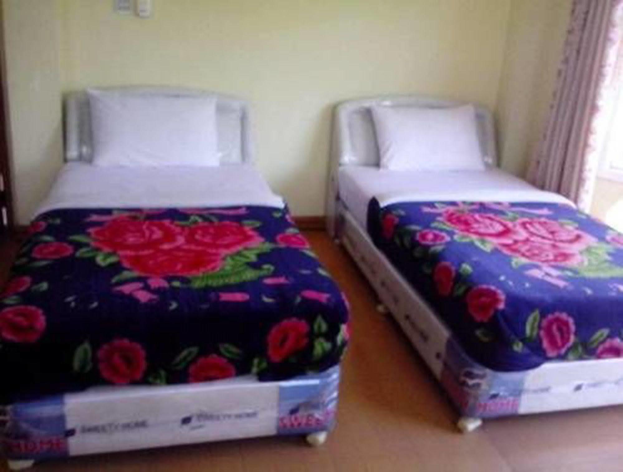 Royal Flower Guest House Pyin Oo Lwin Exterior photo