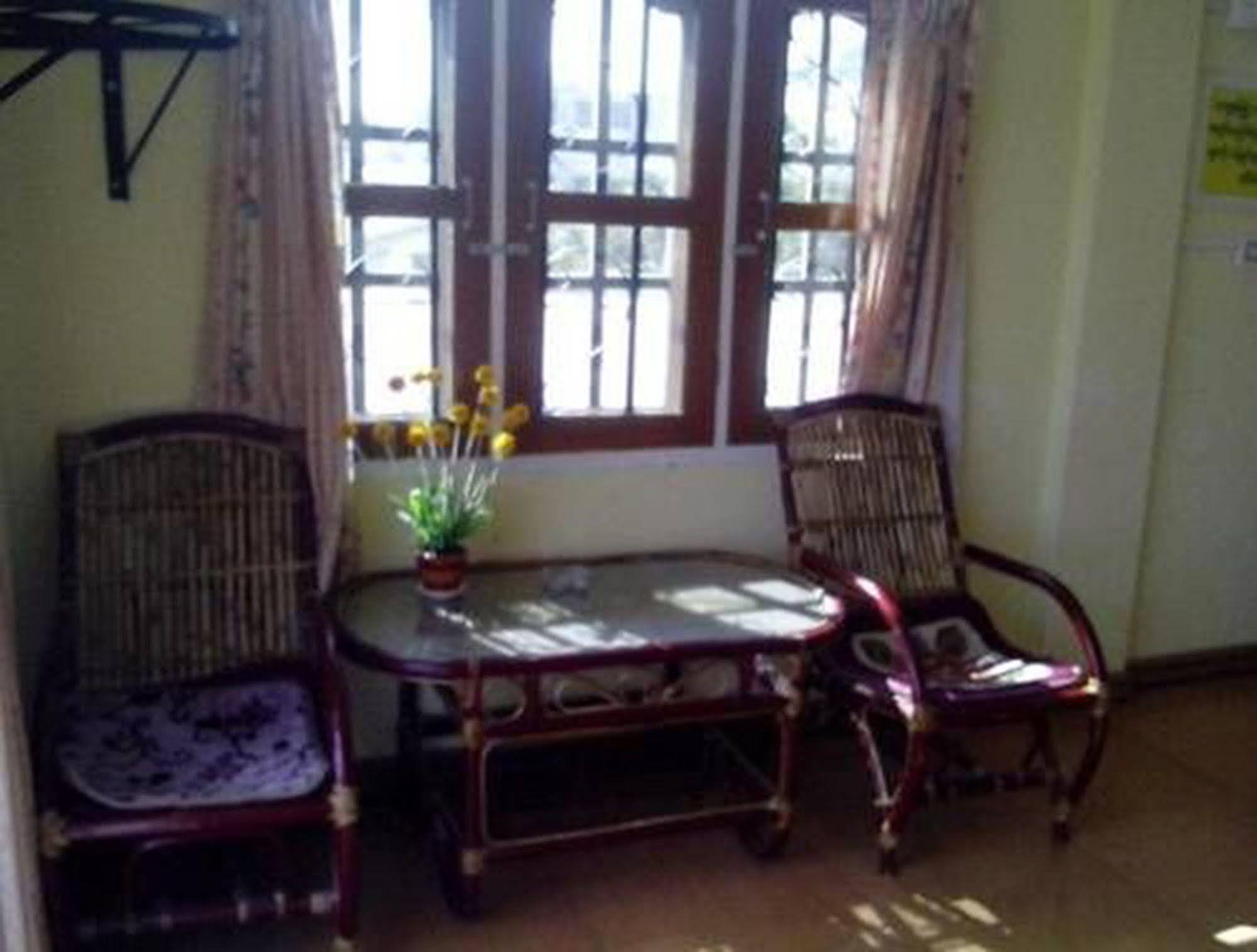 Royal Flower Guest House Pyin Oo Lwin Exterior photo